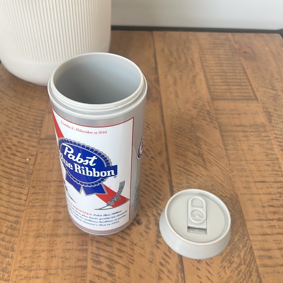 Pabst Blue Ribbon Can Cooler - Picture 8 of 10